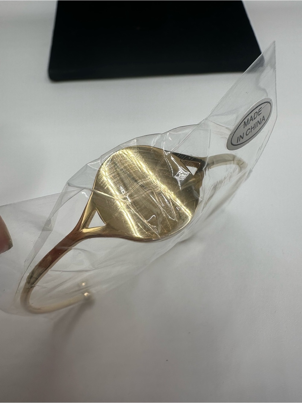 PLUNDER Gold Tone Round Face Casual Bangle OSFM Bracelet